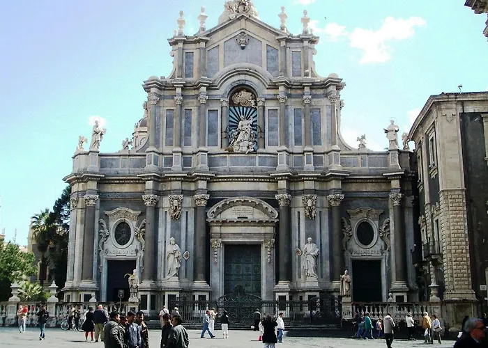 Uzeda * 卡塔尼亚